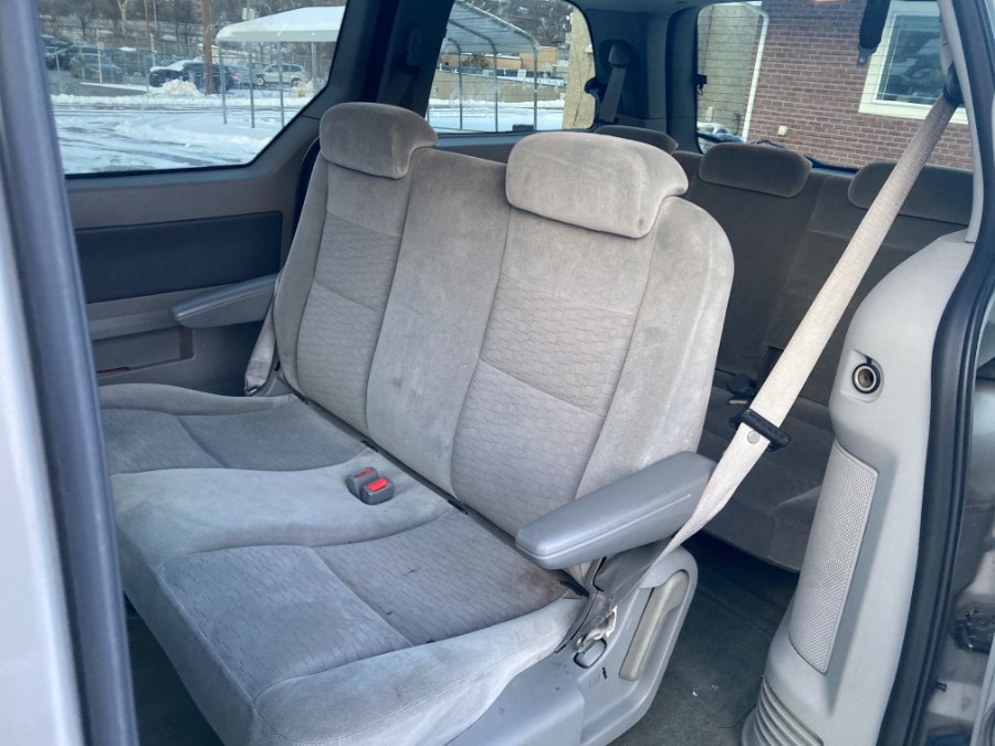 2004 Ford Freestar S photo