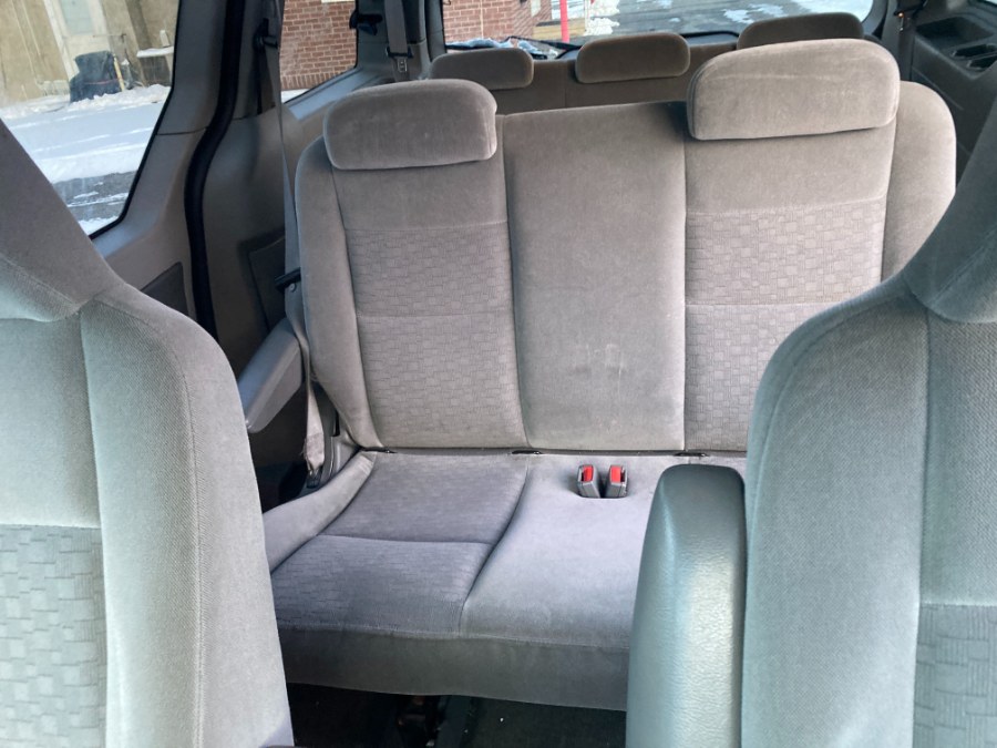2004 Ford Freestar S photo