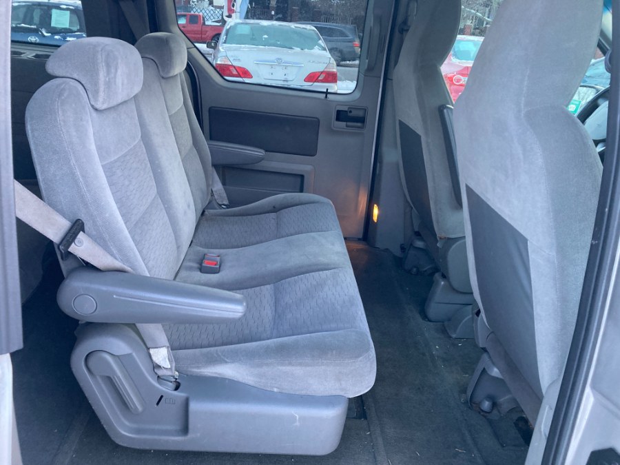 2004 Ford Freestar S photo