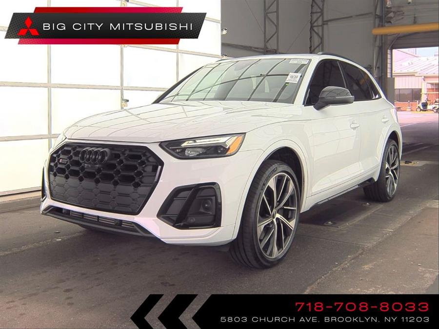 2022 Audi SQ5 Premium Plus photo