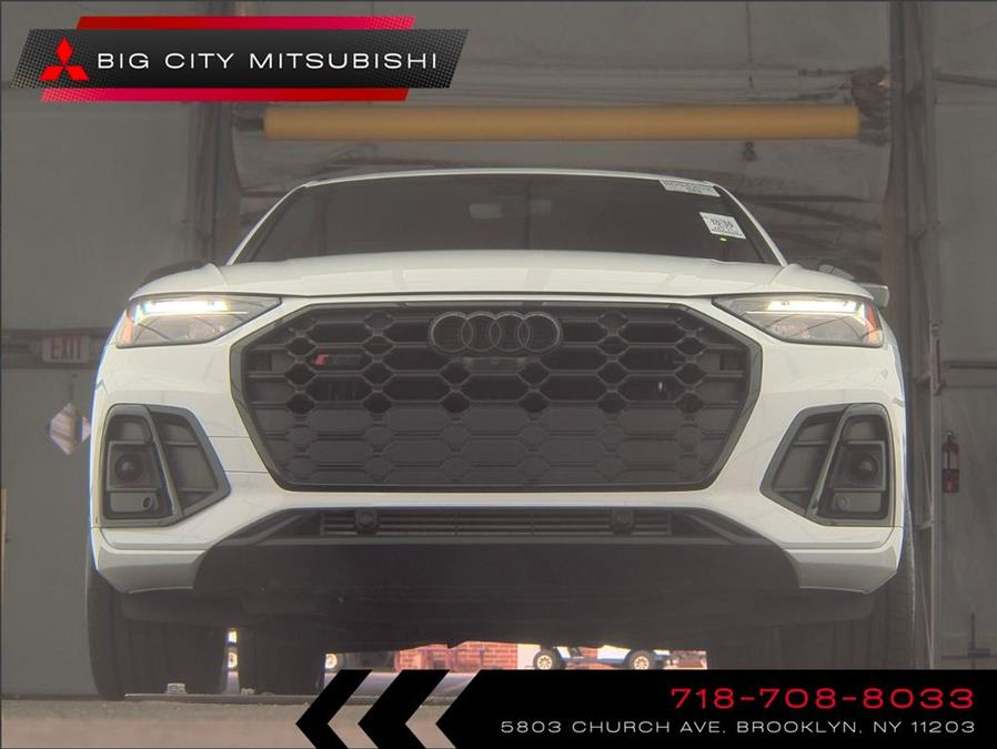 2022 Audi SQ5 Premium Plus photo