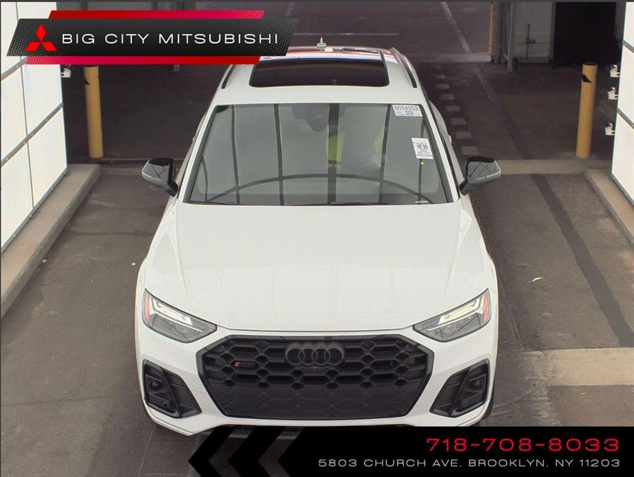 2022 Audi SQ5 Premium Plus photo