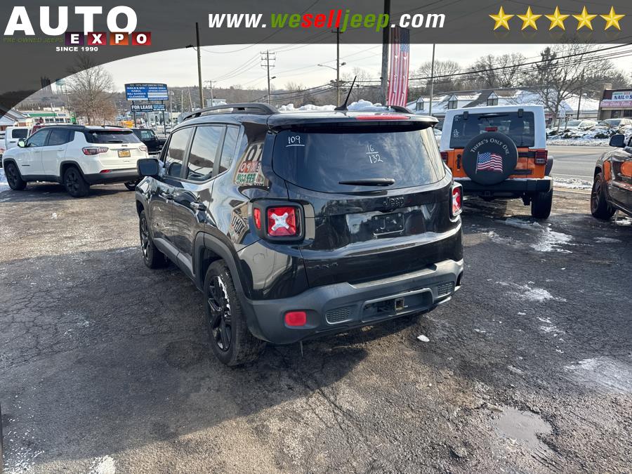 2016 Jeep Renegade 4WD 4dr Latitude photo