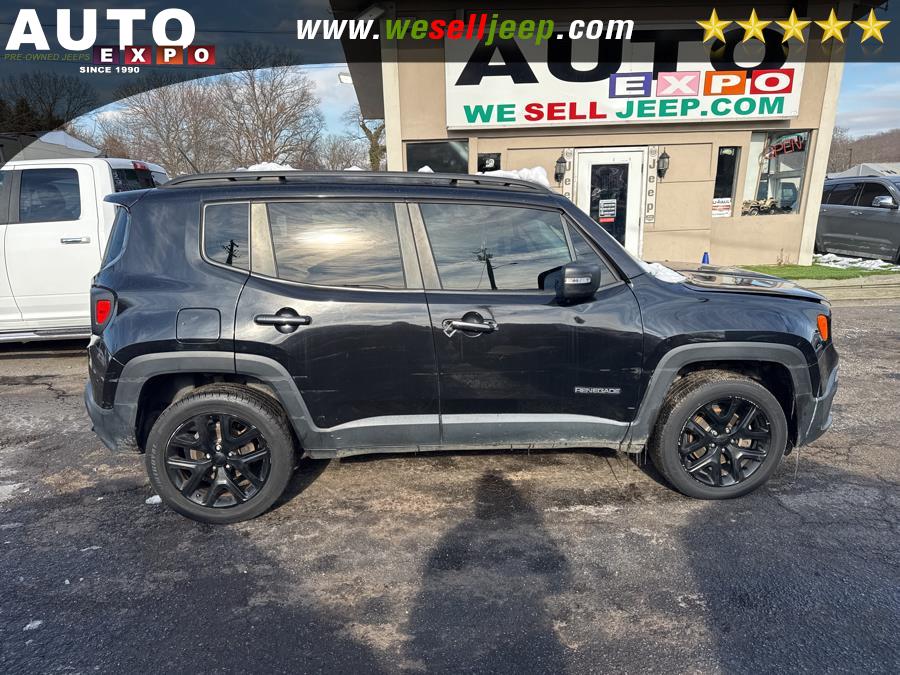 2016 Jeep Renegade 4WD 4dr Latitude photo