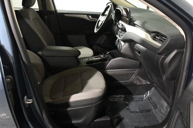 2020 Ford Escape Hybrid SE Sport photo