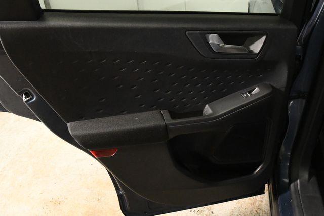 2020 Ford Escape Hybrid SE Sport photo
