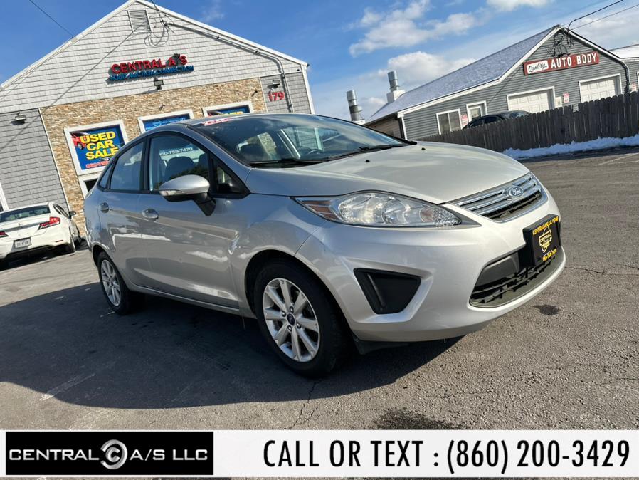 2013 Ford Fiesta SE photo