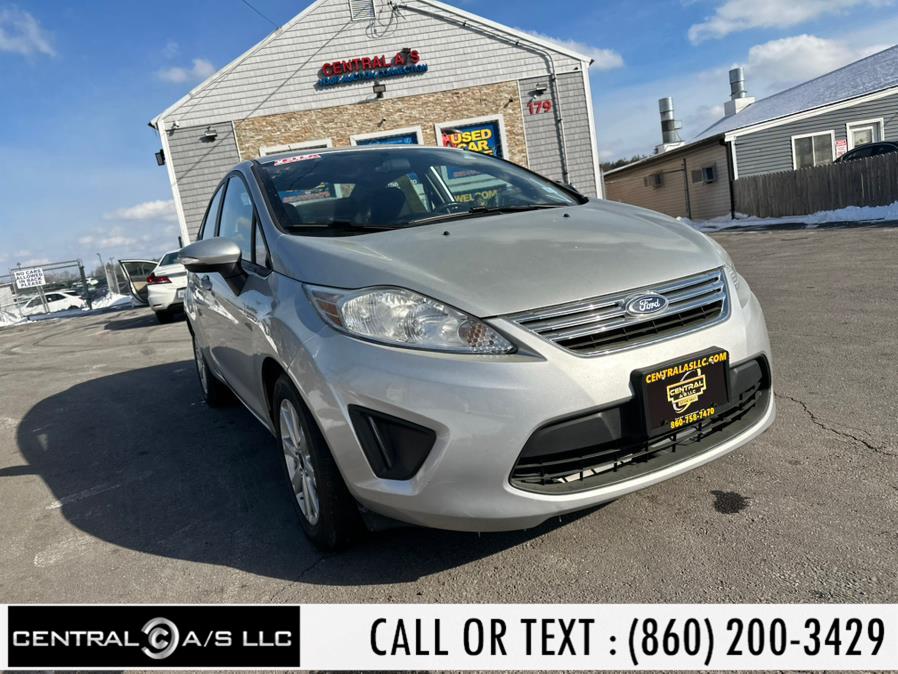 2013 Ford Fiesta SE photo