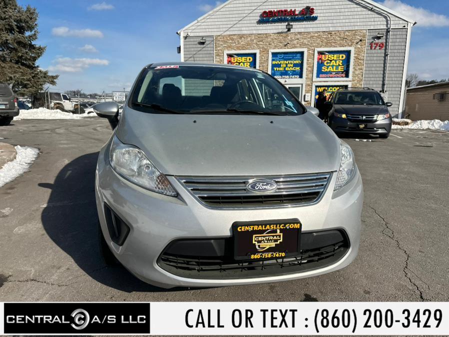 2013 Ford Fiesta SE photo