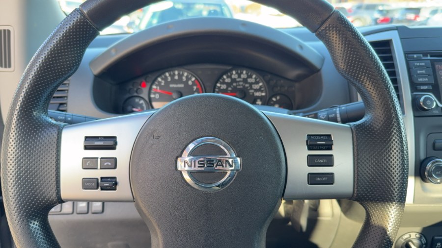 2018 Nissan Frontier King Cab 4x4 SV V6 Auto photo