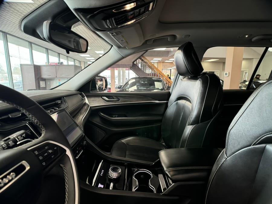 2023 Jeep Grand Cherokee Limited 4x4 photo