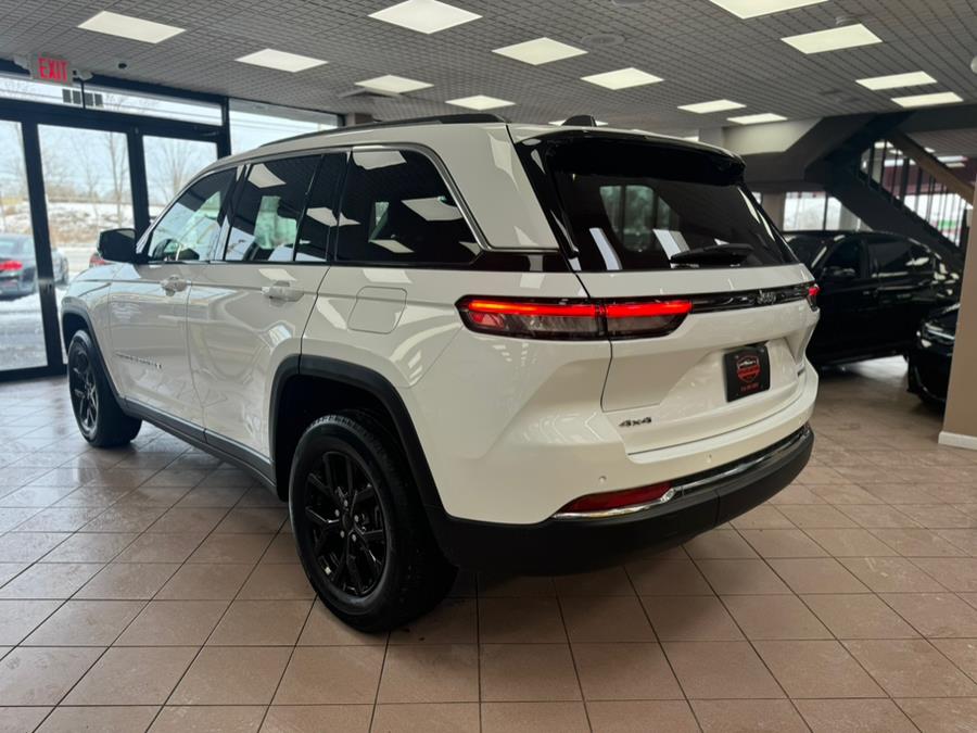 2023 Jeep Grand Cherokee Limited 4x4 photo