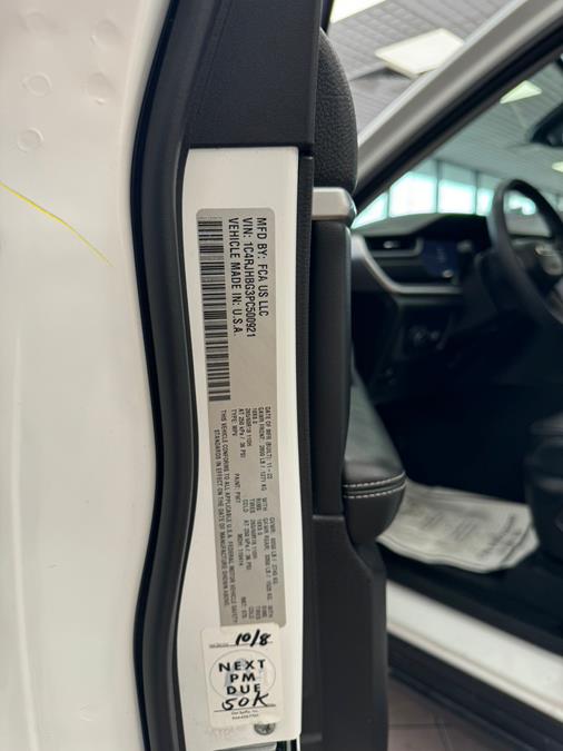 2023 Jeep Grand Cherokee Limited 4x4 photo