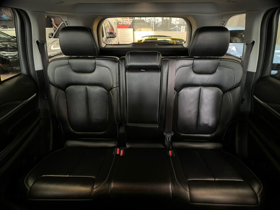 2023 Jeep Grand Cherokee Limited 4x4 photo