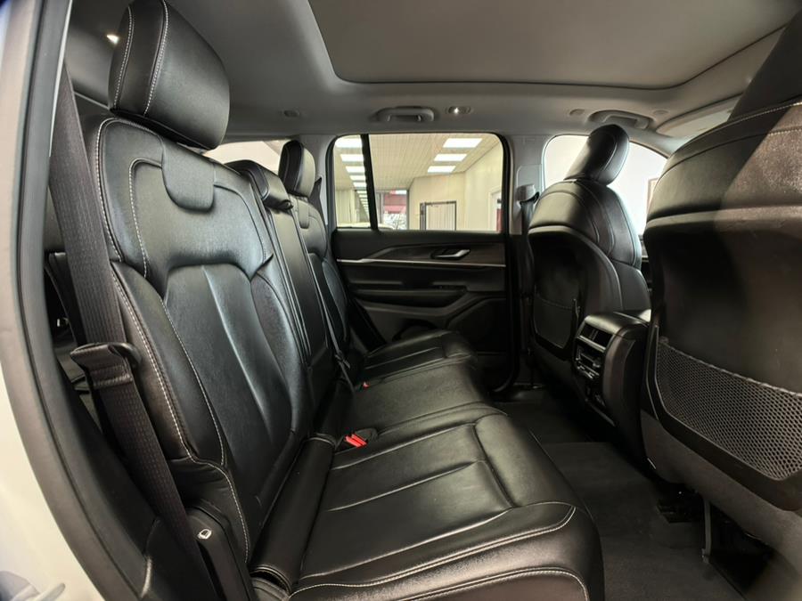 2023 Jeep Grand Cherokee Limited 4x4 photo