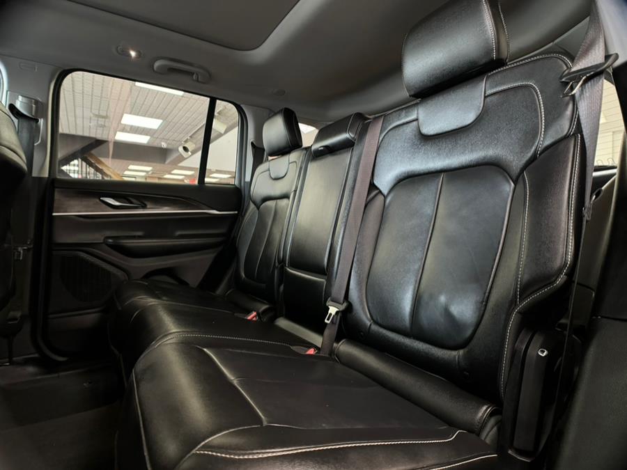 2023 Jeep Grand Cherokee Limited 4x4 photo