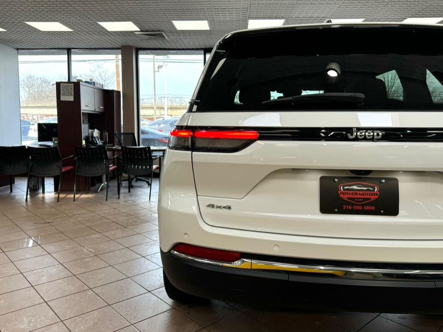 2023 Jeep Grand Cherokee Limited 4x4 photo