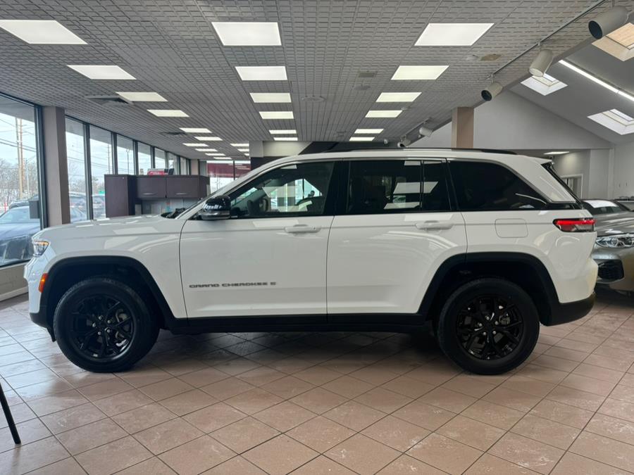 2023 Jeep Grand Cherokee Limited 4x4 photo