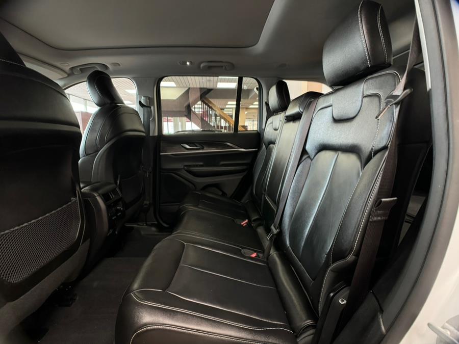 2023 Jeep Grand Cherokee Limited 4x4 photo