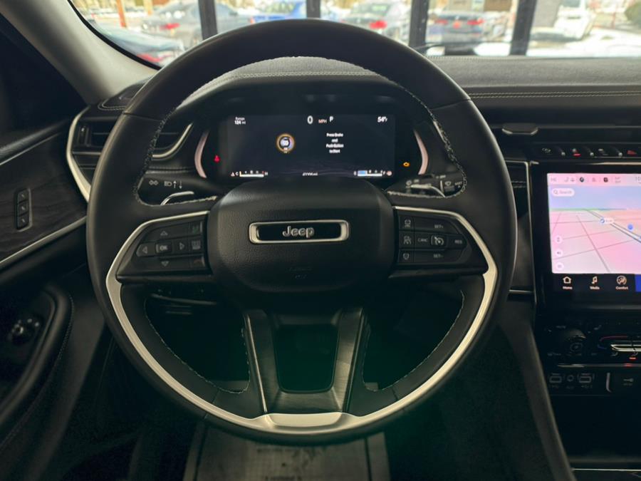 2023 Jeep Grand Cherokee Limited 4x4 photo