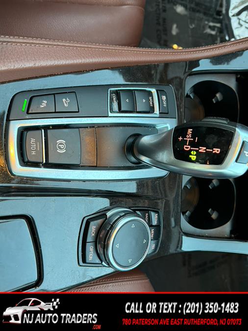 2015 BMW 5-Series 4dr Sdn 528i xDrive AWD photo
