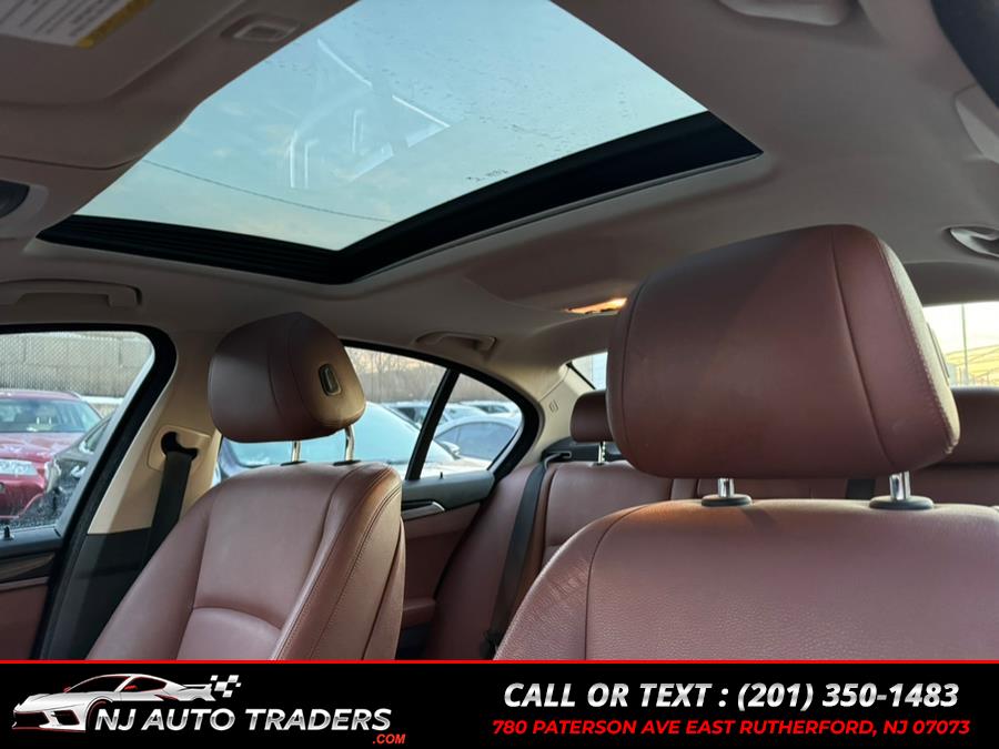 2015 BMW 5-Series 4dr Sdn 528i xDrive AWD photo