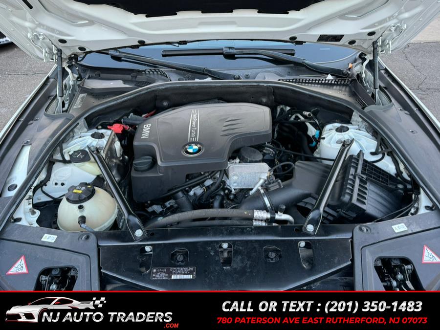 2015 BMW 5-Series 4dr Sdn 528i xDrive AWD photo
