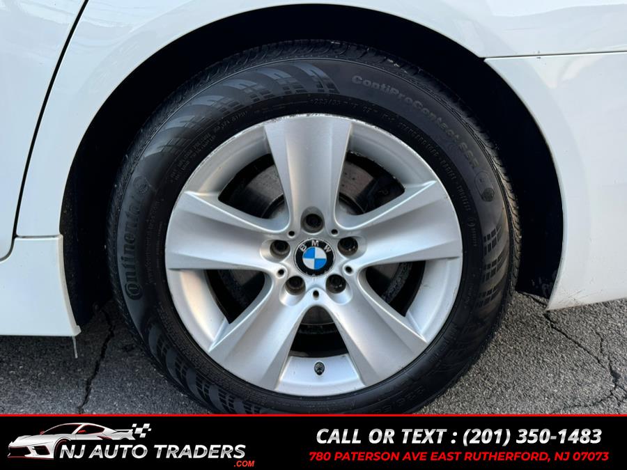 2015 BMW 5-Series 4dr Sdn 528i xDrive AWD photo