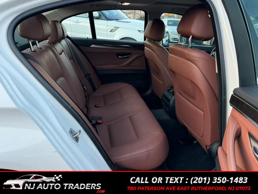 2015 BMW 5-Series 4dr Sdn 528i xDrive AWD photo
