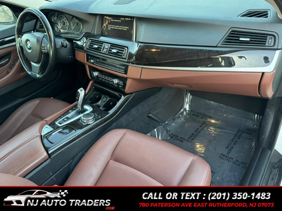 2015 BMW 5-Series 4dr Sdn 528i xDrive AWD photo