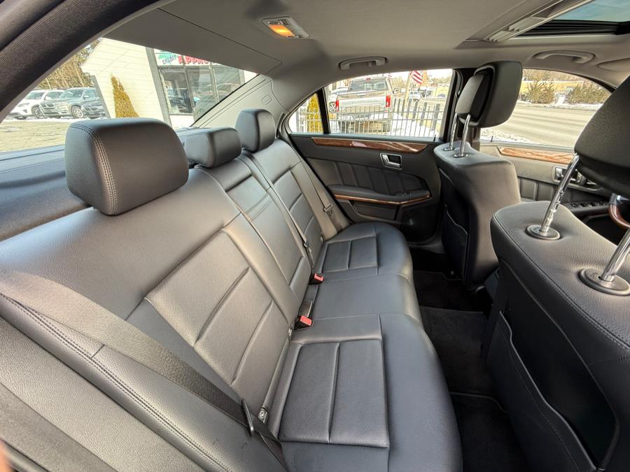2012 Mercedes-Benz E-Class E350 Luxury photo