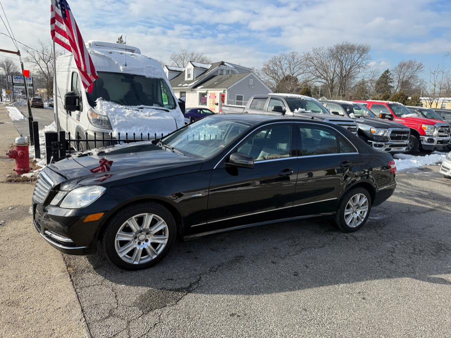 2012 Mercedes-Benz E-Class E350 Luxury photo