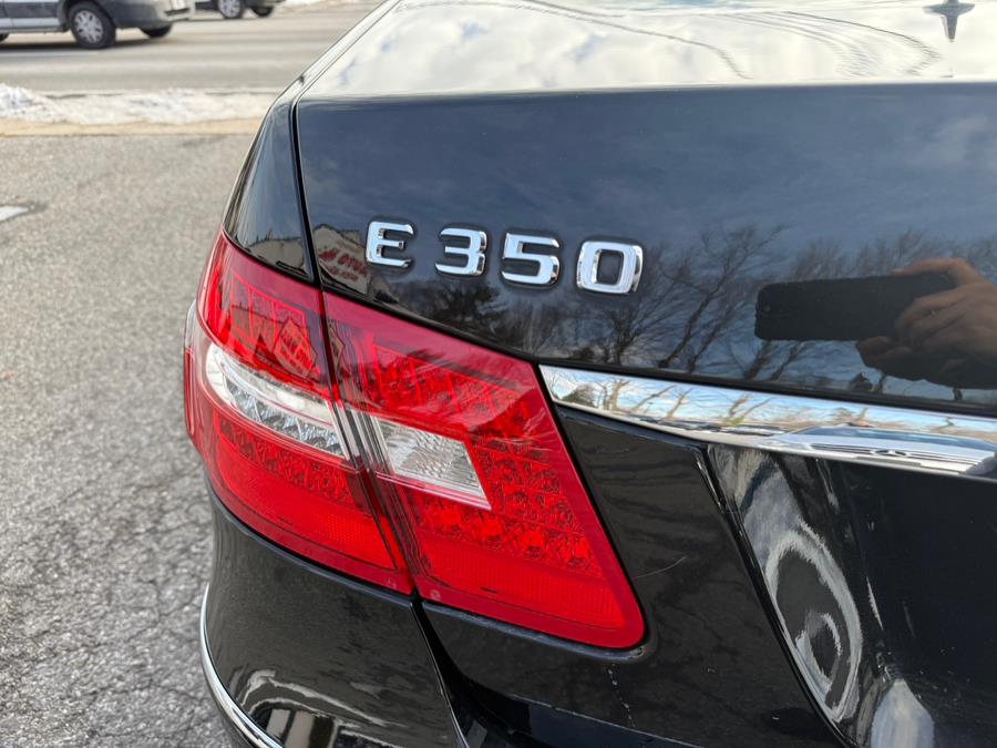2012 Mercedes-Benz E-Class E350 Luxury photo