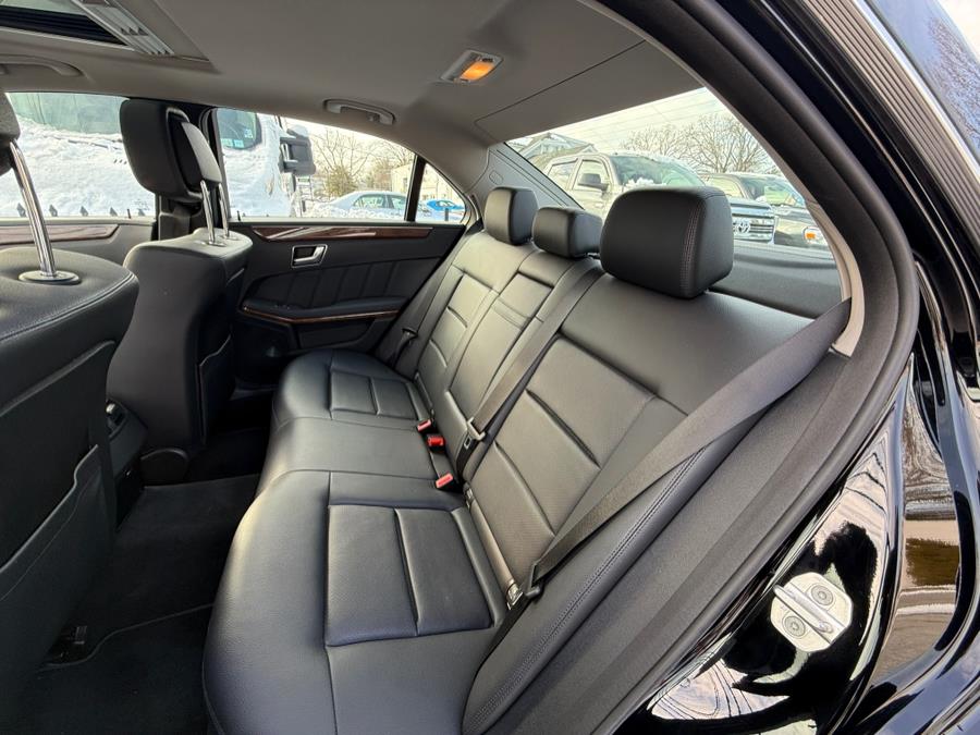 2012 Mercedes-Benz E-Class E350 Luxury photo