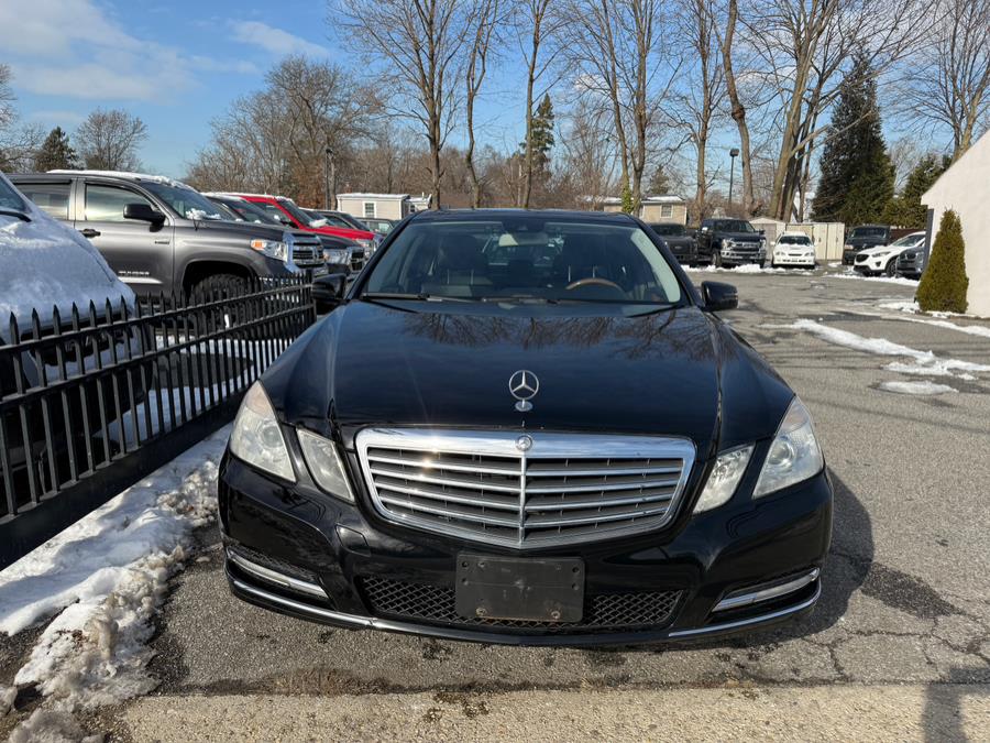 2012 Mercedes-Benz E-Class E350 Luxury photo