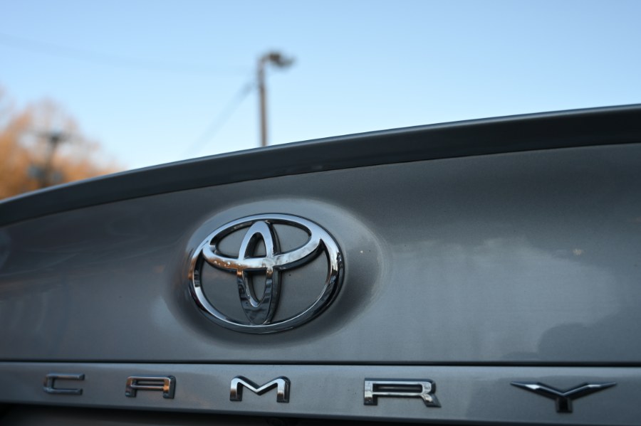 2022 Toyota Camry XSE Auto photo
