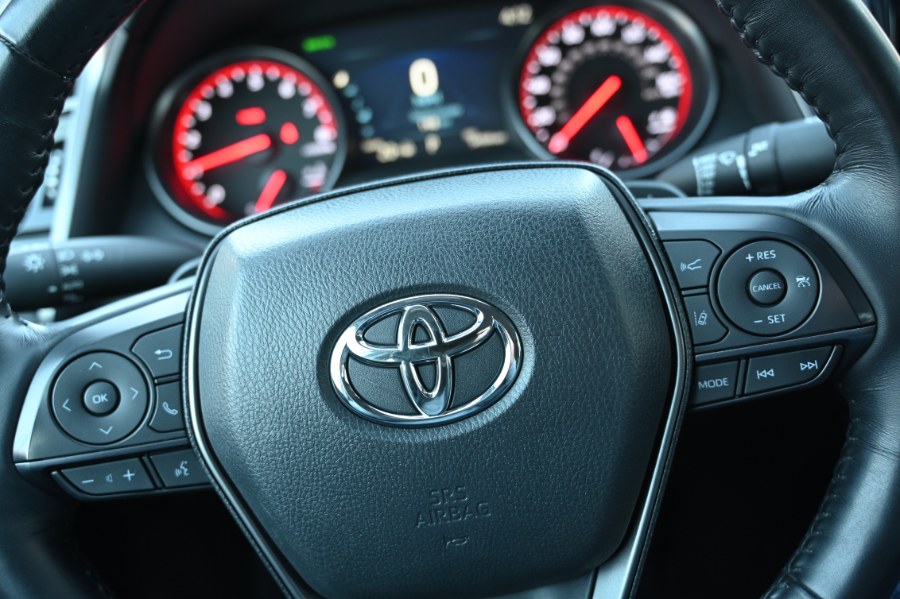 2022 Toyota Camry XSE Auto photo