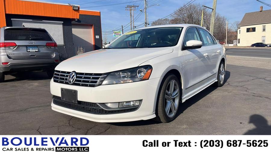 2015 Volkswagen Passat V6 SEL Premium Sedan 4D photo