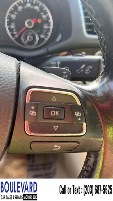 2015 Volkswagen Passat V6 SEL Premium Sedan 4D photo