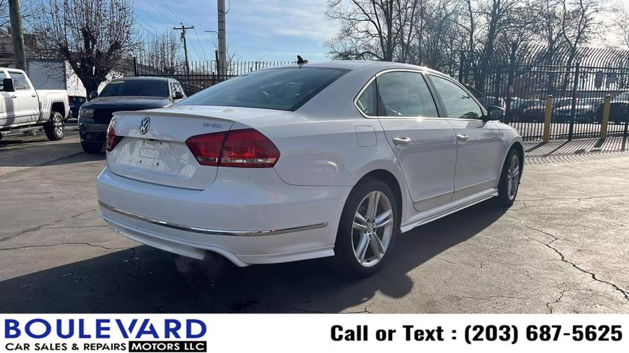 2015 Volkswagen Passat V6 SEL Premium Sedan 4D photo