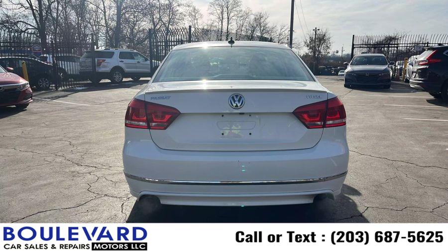 2015 Volkswagen Passat V6 SEL Premium Sedan 4D photo