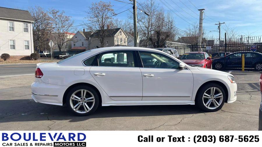 2015 Volkswagen Passat V6 SEL Premium Sedan 4D photo
