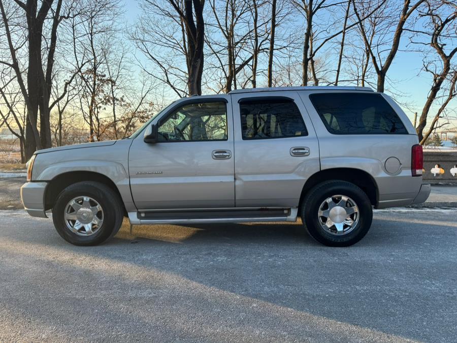 2004 Cadillac Escalade photo