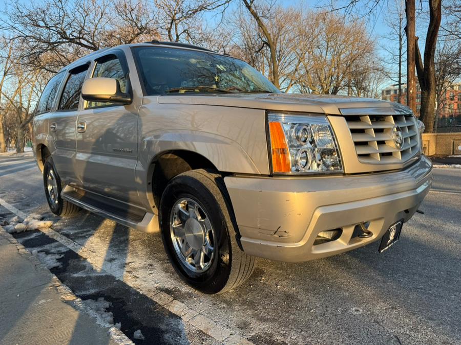 2004 Cadillac Escalade photo