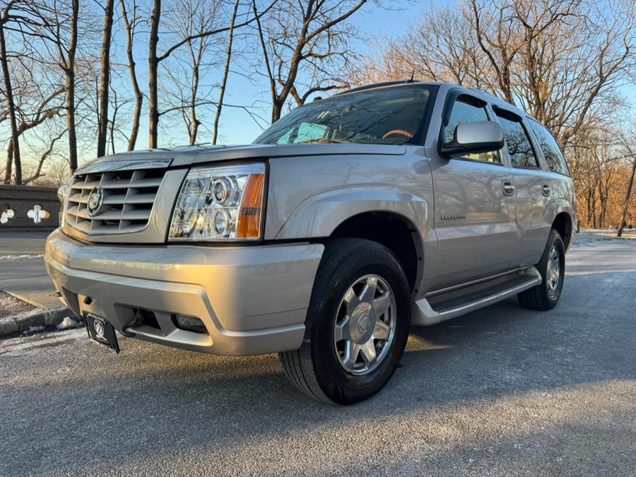 2004 Cadillac Escalade photo