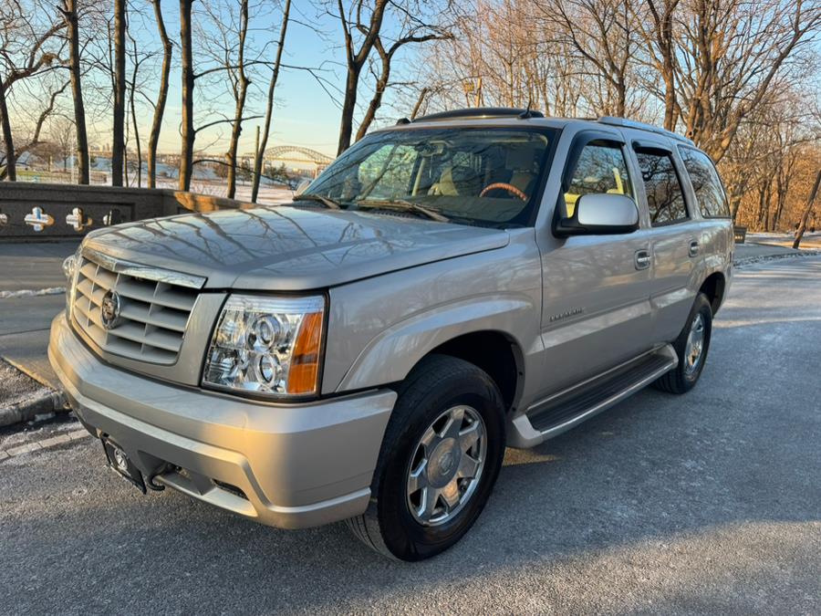 2004 Cadillac Escalade photo