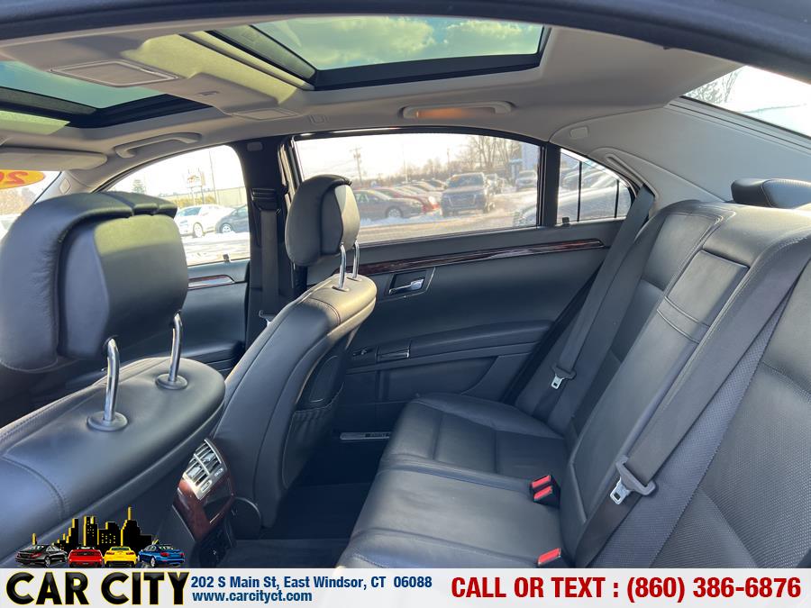 2013 Mercedes-Benz S-Class S550 4MATIC photo