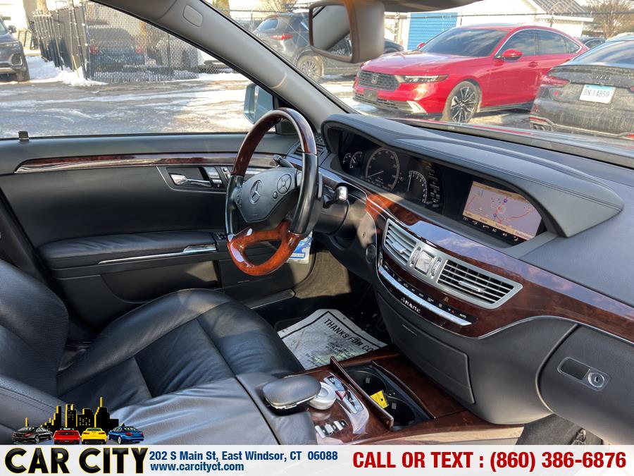 2013 Mercedes-Benz S-Class S550 4MATIC photo