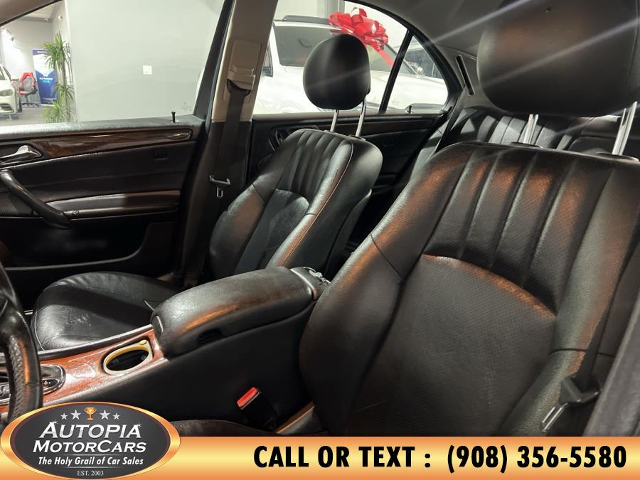 2005 Mercedes-Benz C-Class C320 photo