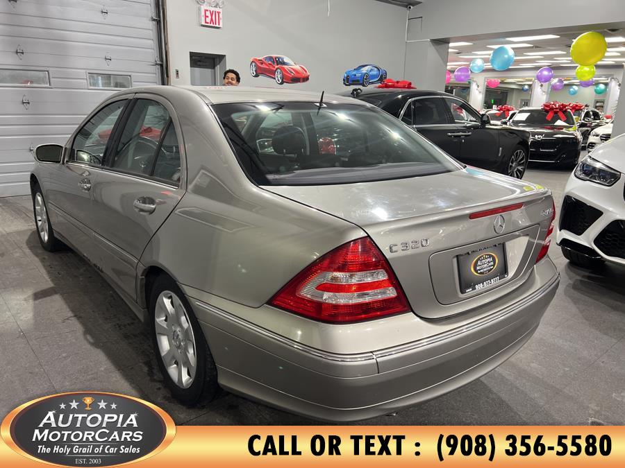 2005 Mercedes-Benz C-Class C320 photo